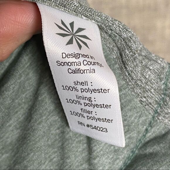 Athleta Puffy Vest XXS EUC - Picture 3 of 7